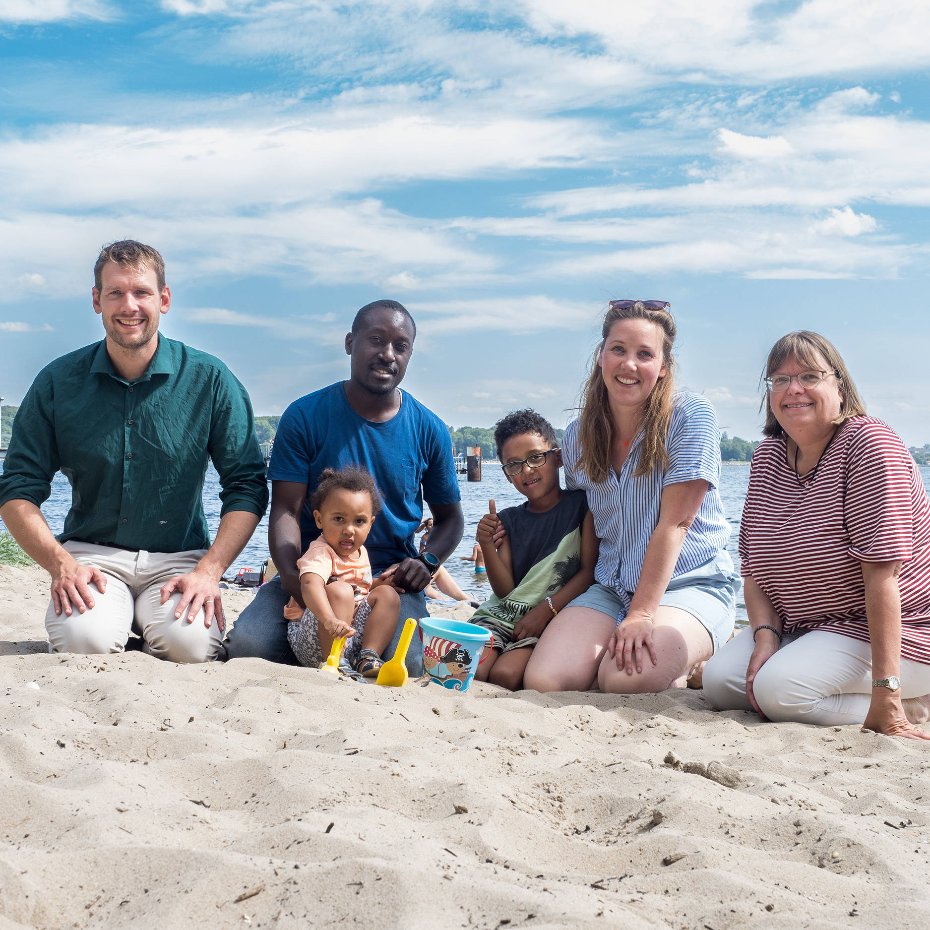 Tim Schedel, Fortunate mit Tochter Anni, Janina mit Sohn Marlon, Almut Witt (v. l.)