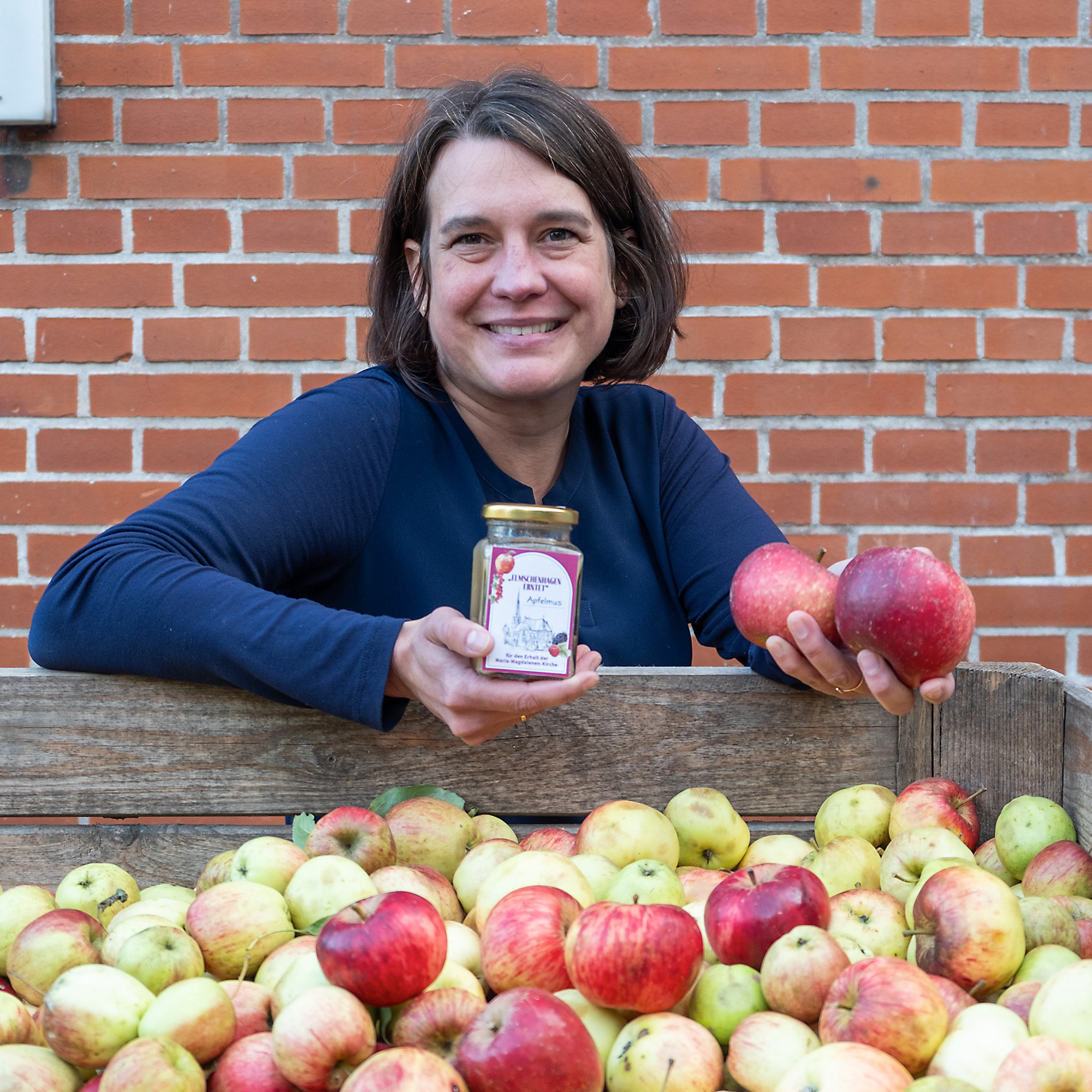 Pastorin Inga von Gehren mit reicher Ernte