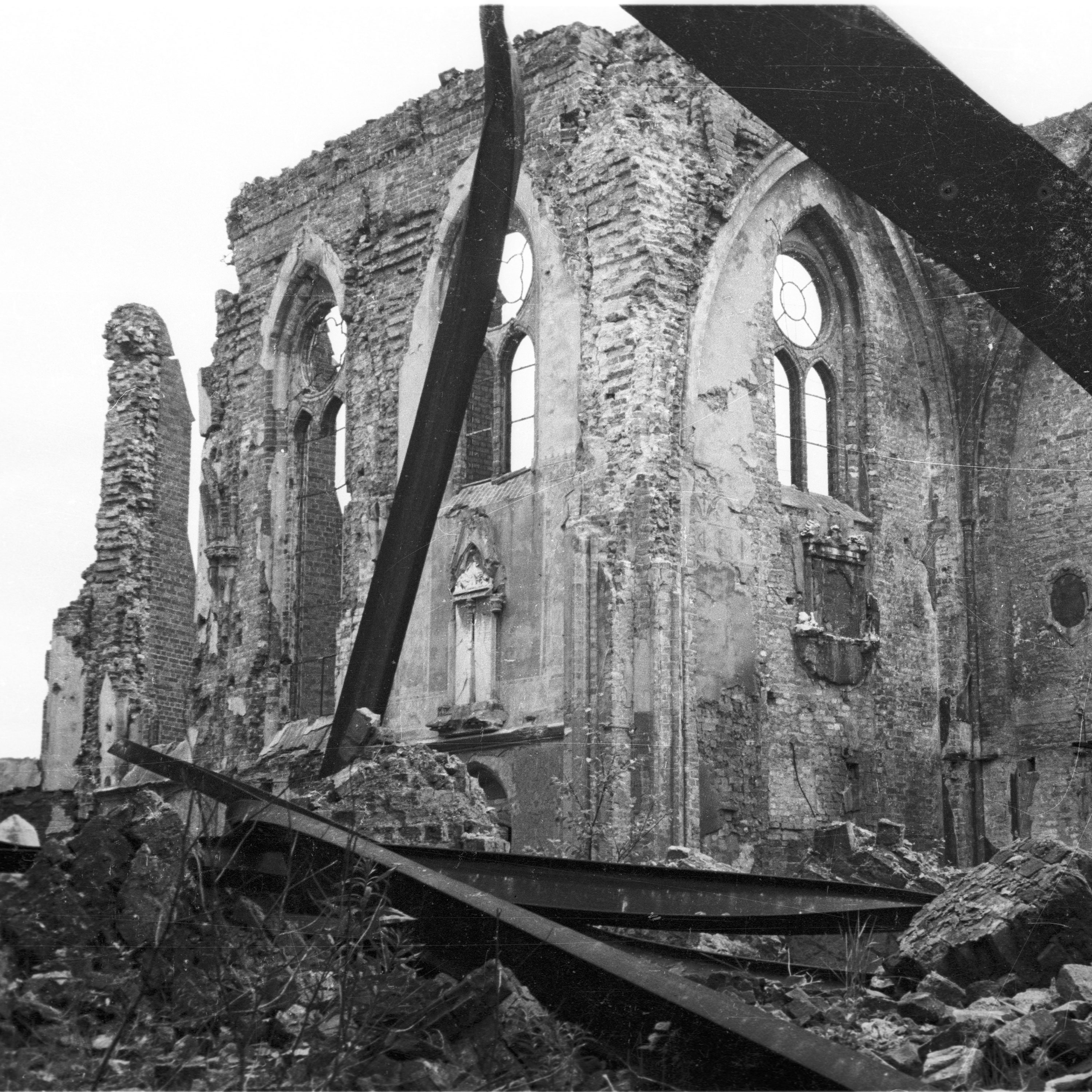 Zerstörte Nikolaikirche Kiel 1948 oder 1949